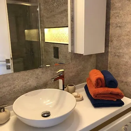 1+1, Elite Marine Residence, Center 公寓 阿拉尼亚